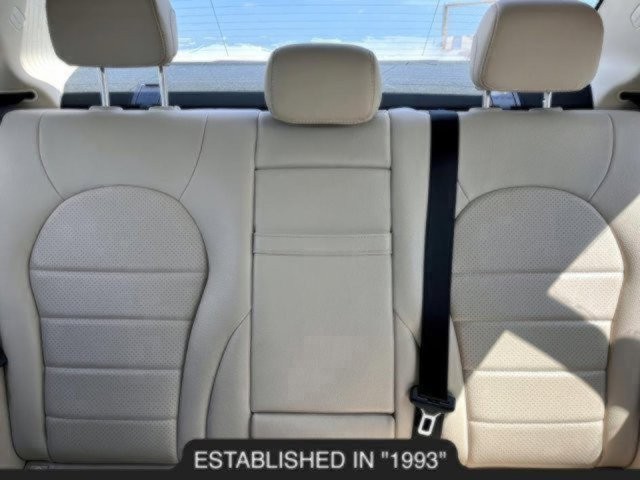 Vehicle image 13 of 52