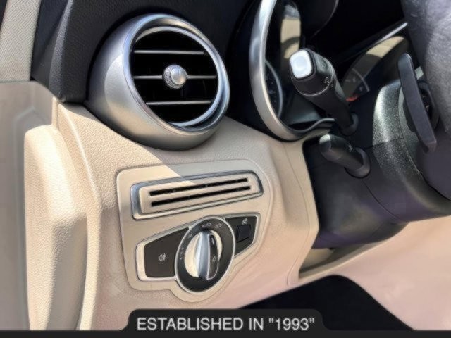 Vehicle image 42 of 52