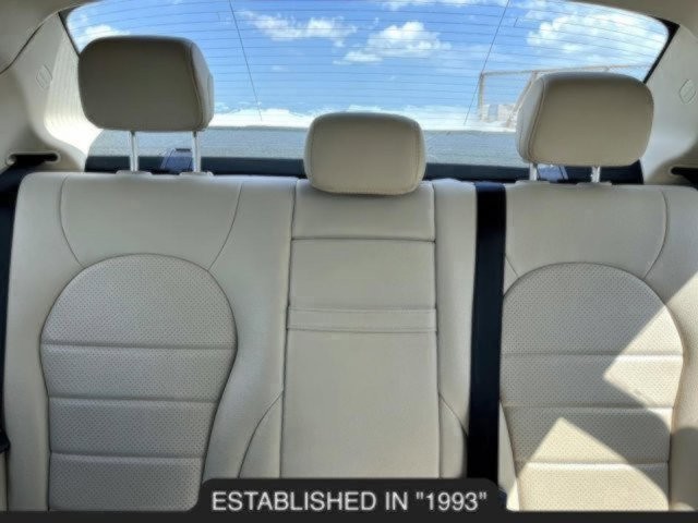 Vehicle image 12 of 52