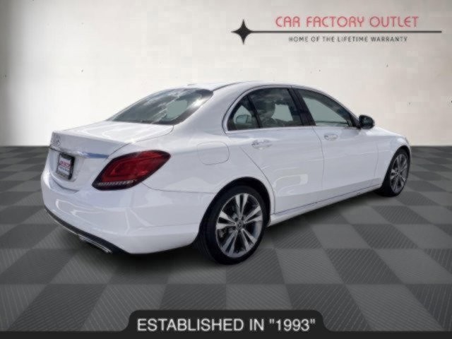 Vehicle image 5 of 52