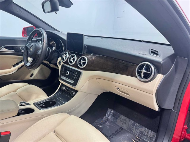 Vehicle image 9 of 28
