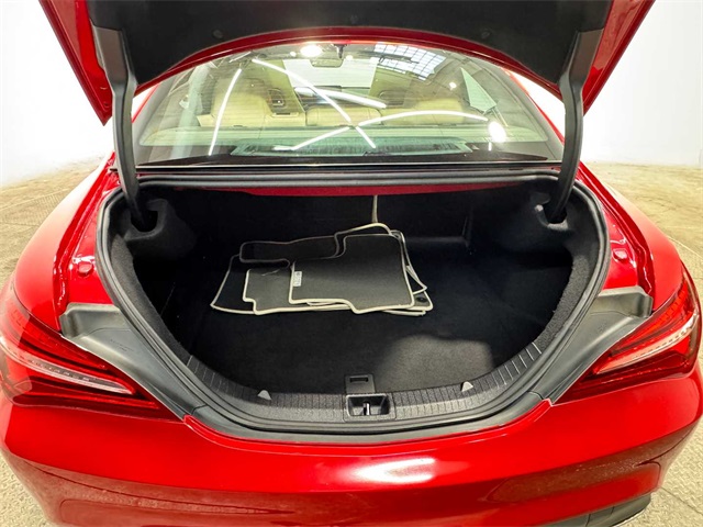 Vehicle image 27 of 28