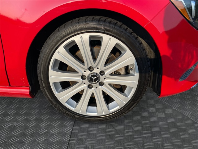 Vehicle image 12 of 35