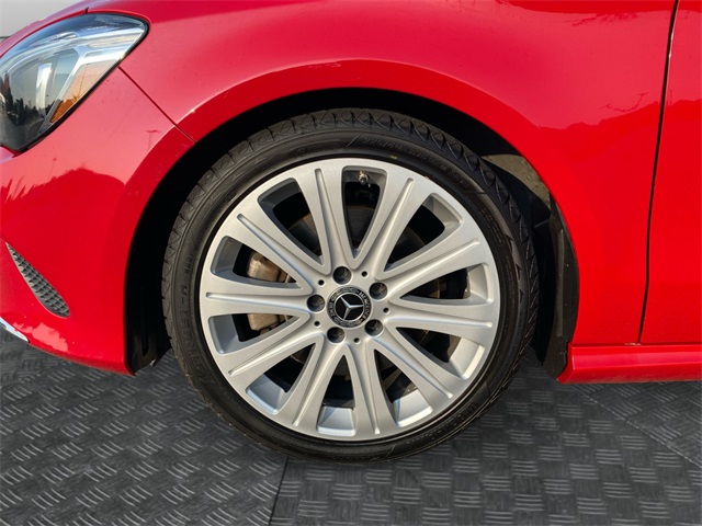 Vehicle image 13 of 35