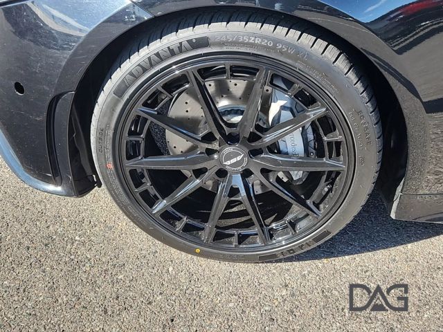 Vehicle image 11 of 34