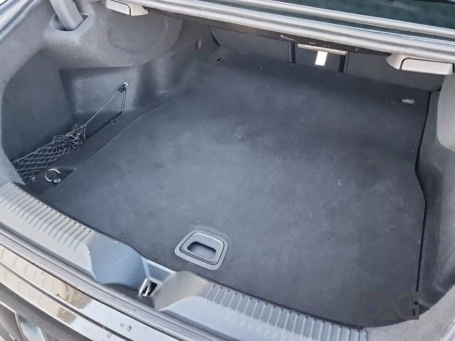 Vehicle image 21 of 34