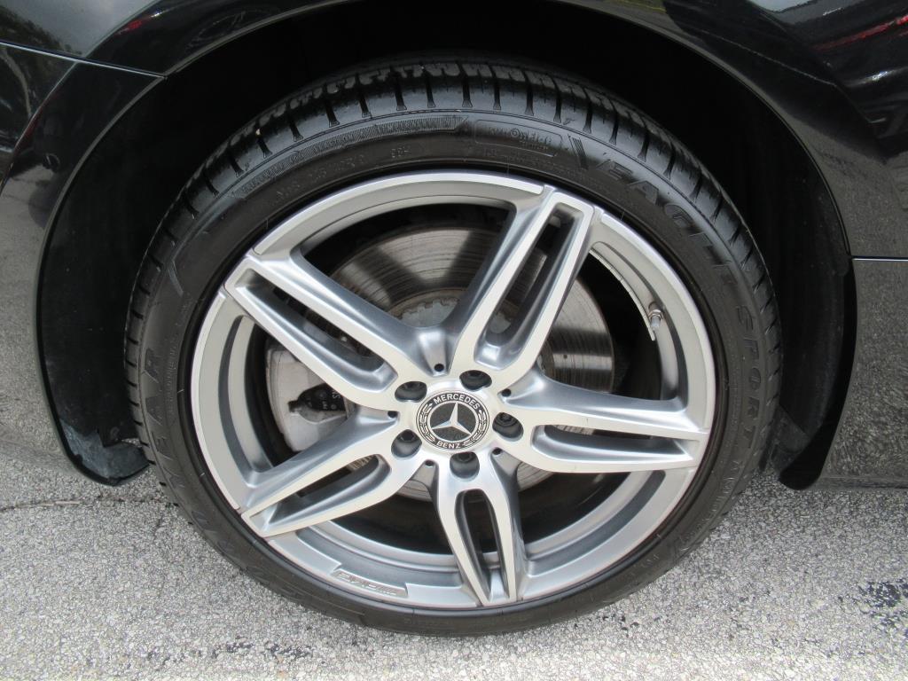 Vehicle image 7 of 27