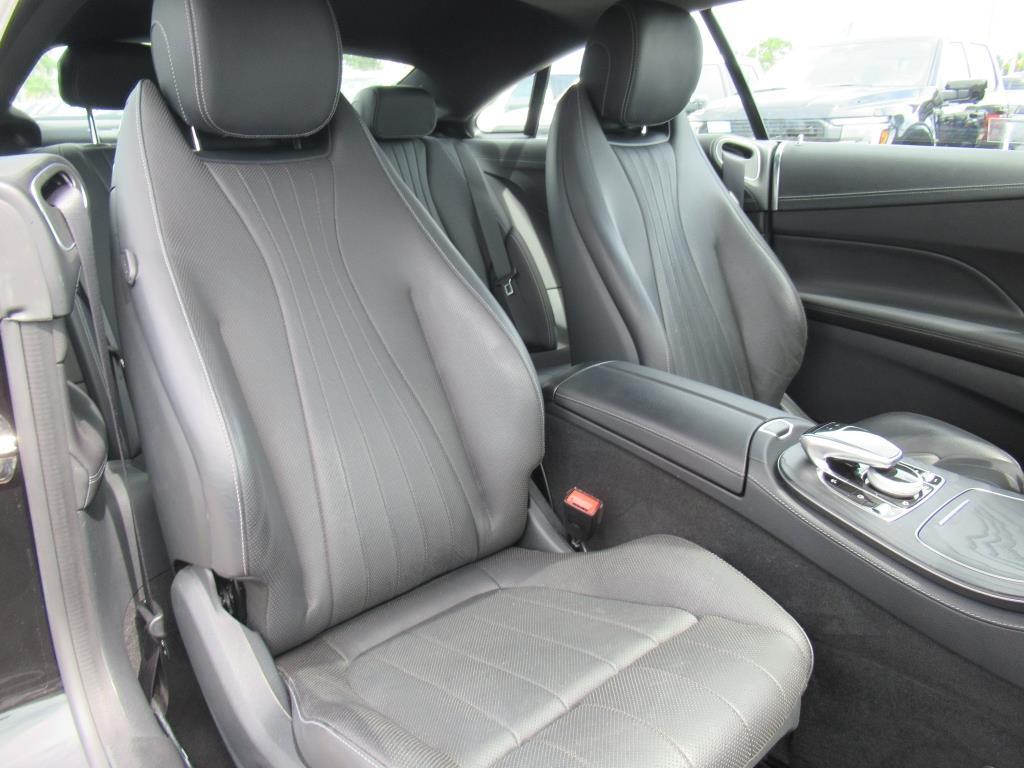 Vehicle image 8 of 27