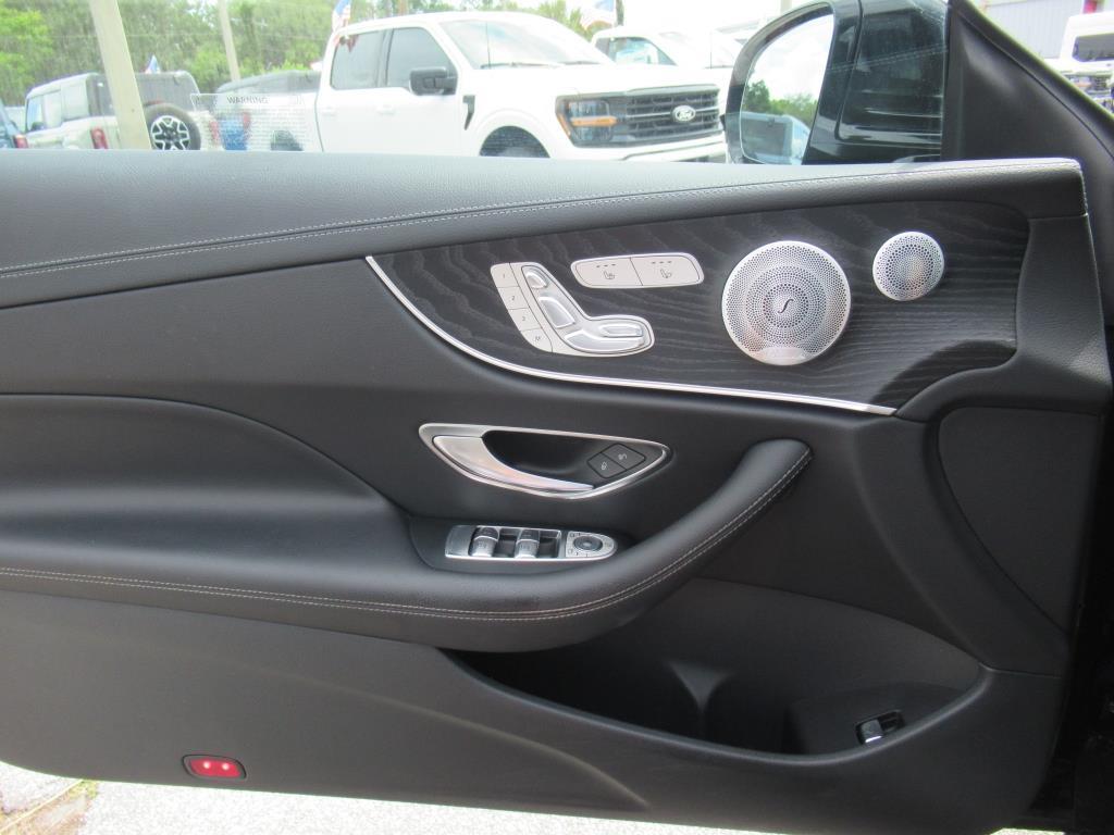 Vehicle image 18 of 27