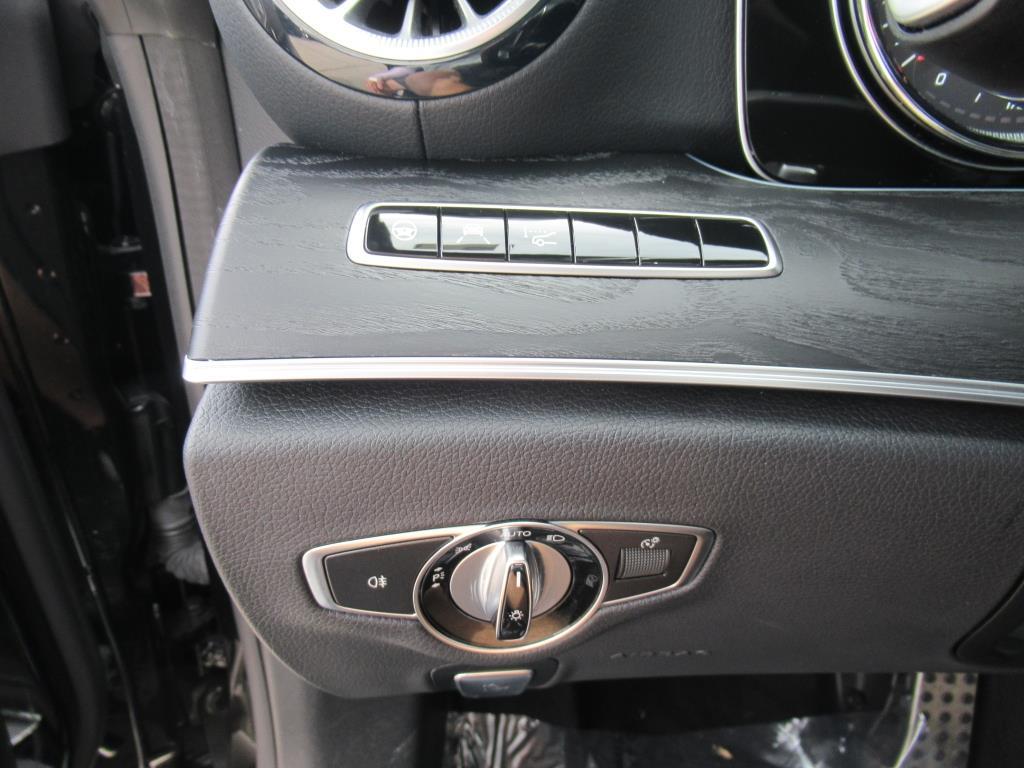 Vehicle image 27 of 27