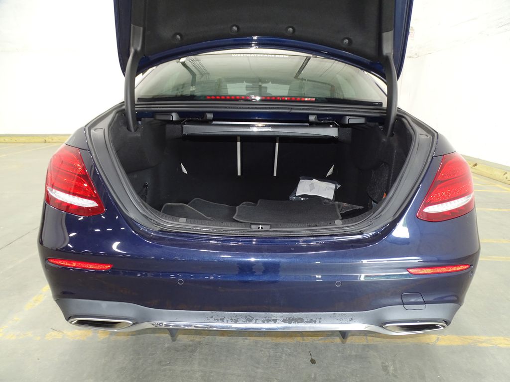 Vehicle image 12 of 41
