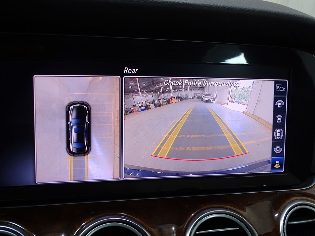 Vehicle image 8 of 41