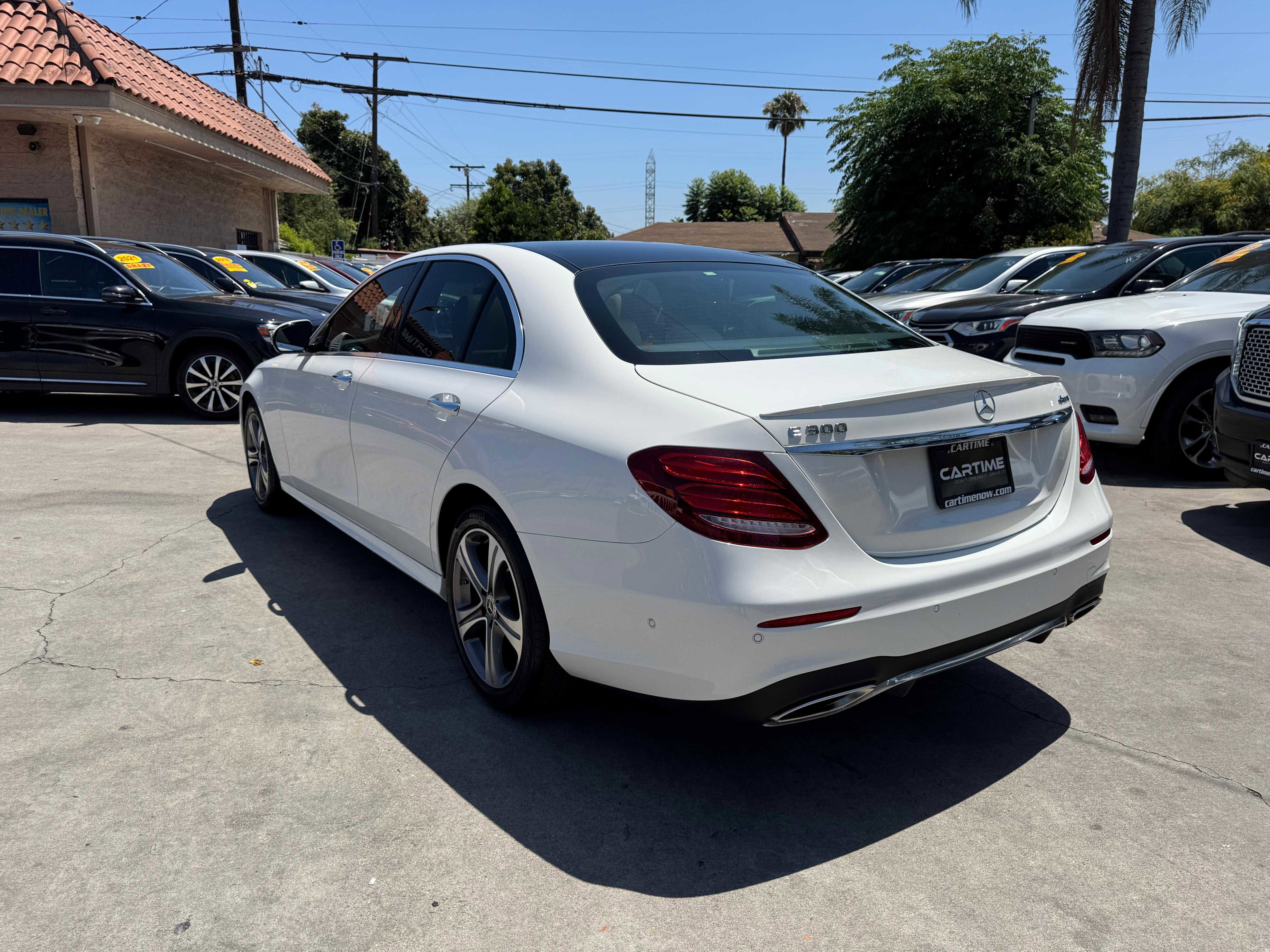 Vehicle image 14 of 72