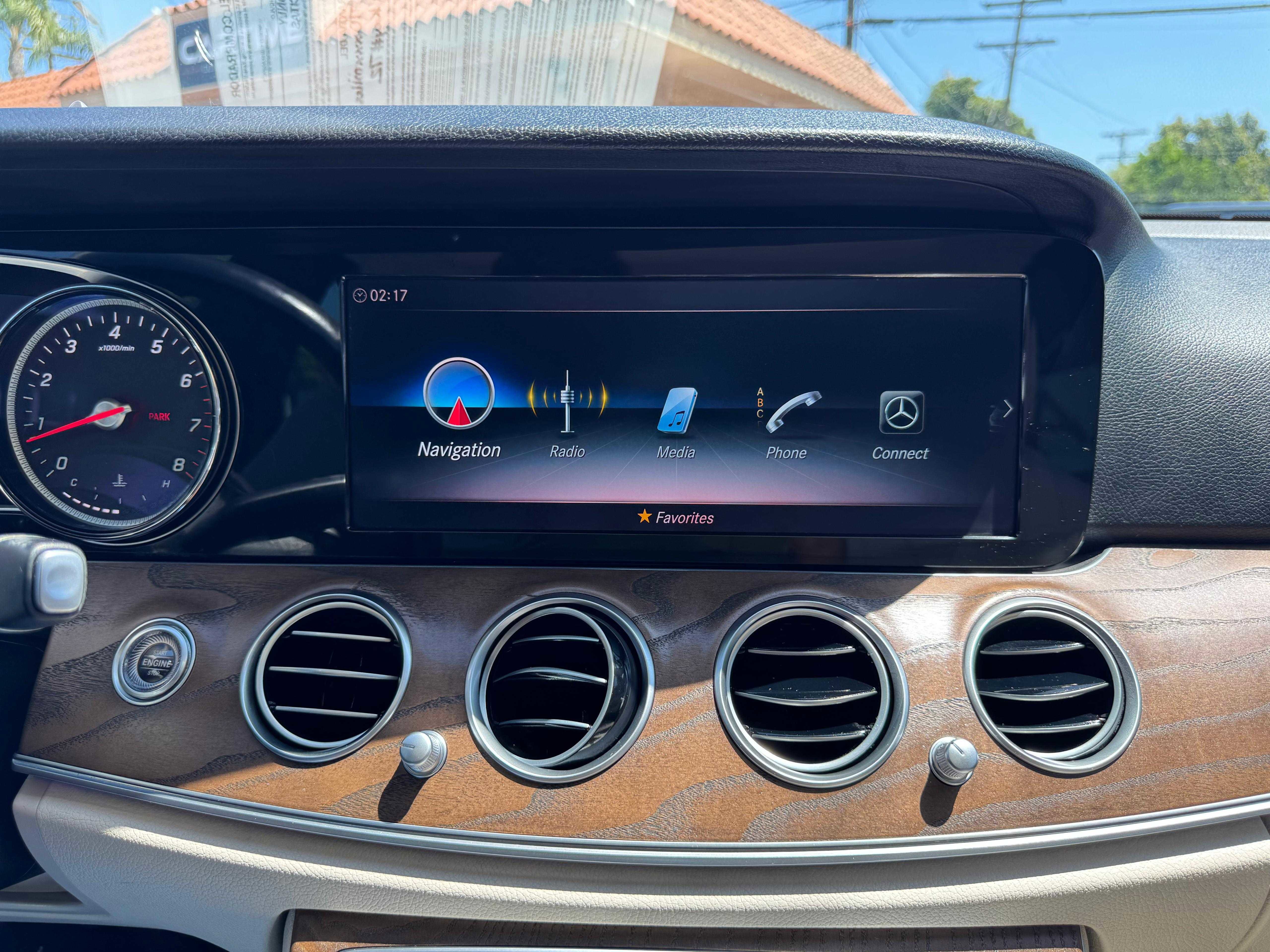 Vehicle image 47 of 72