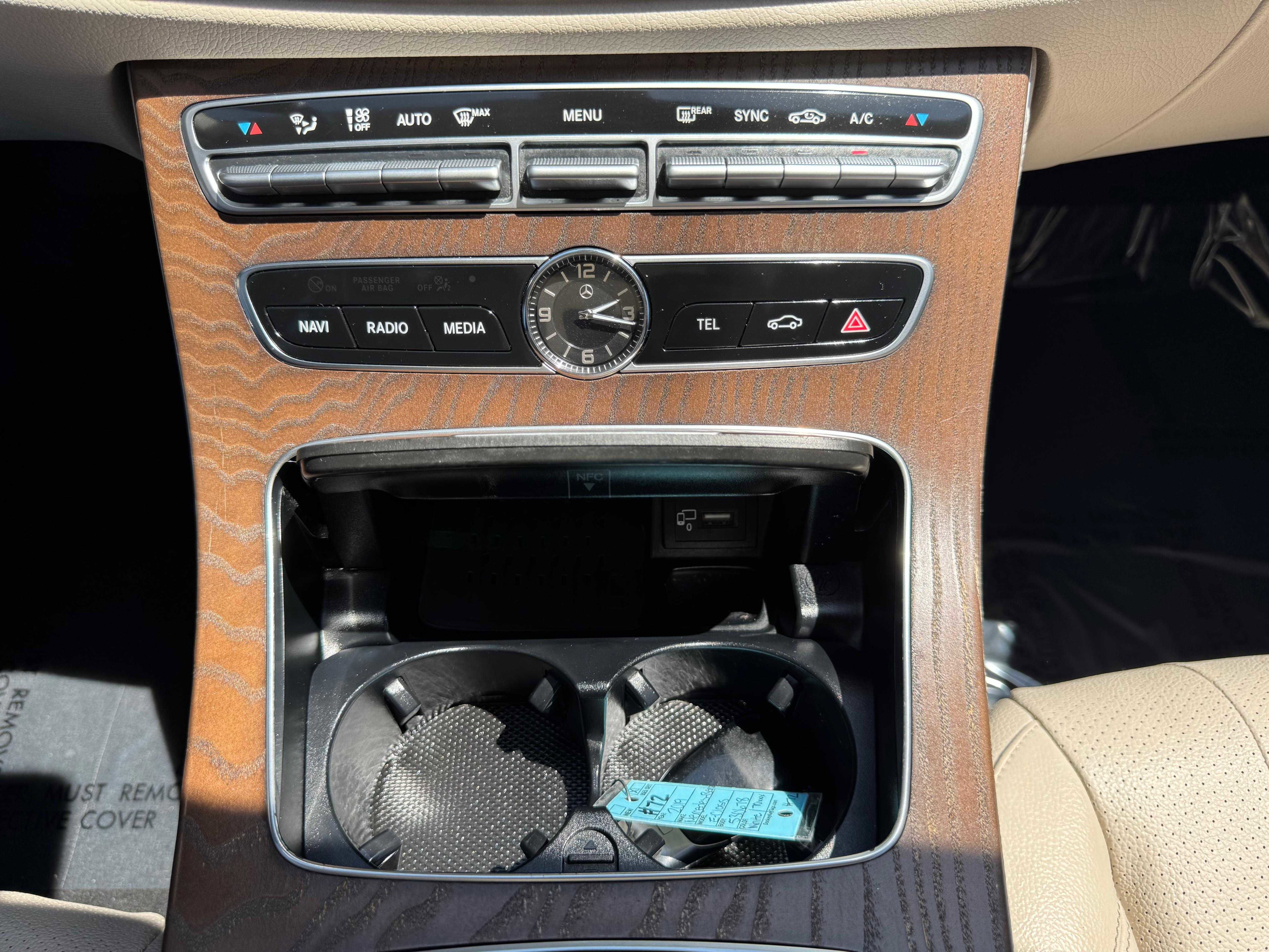 Vehicle image 52 of 72