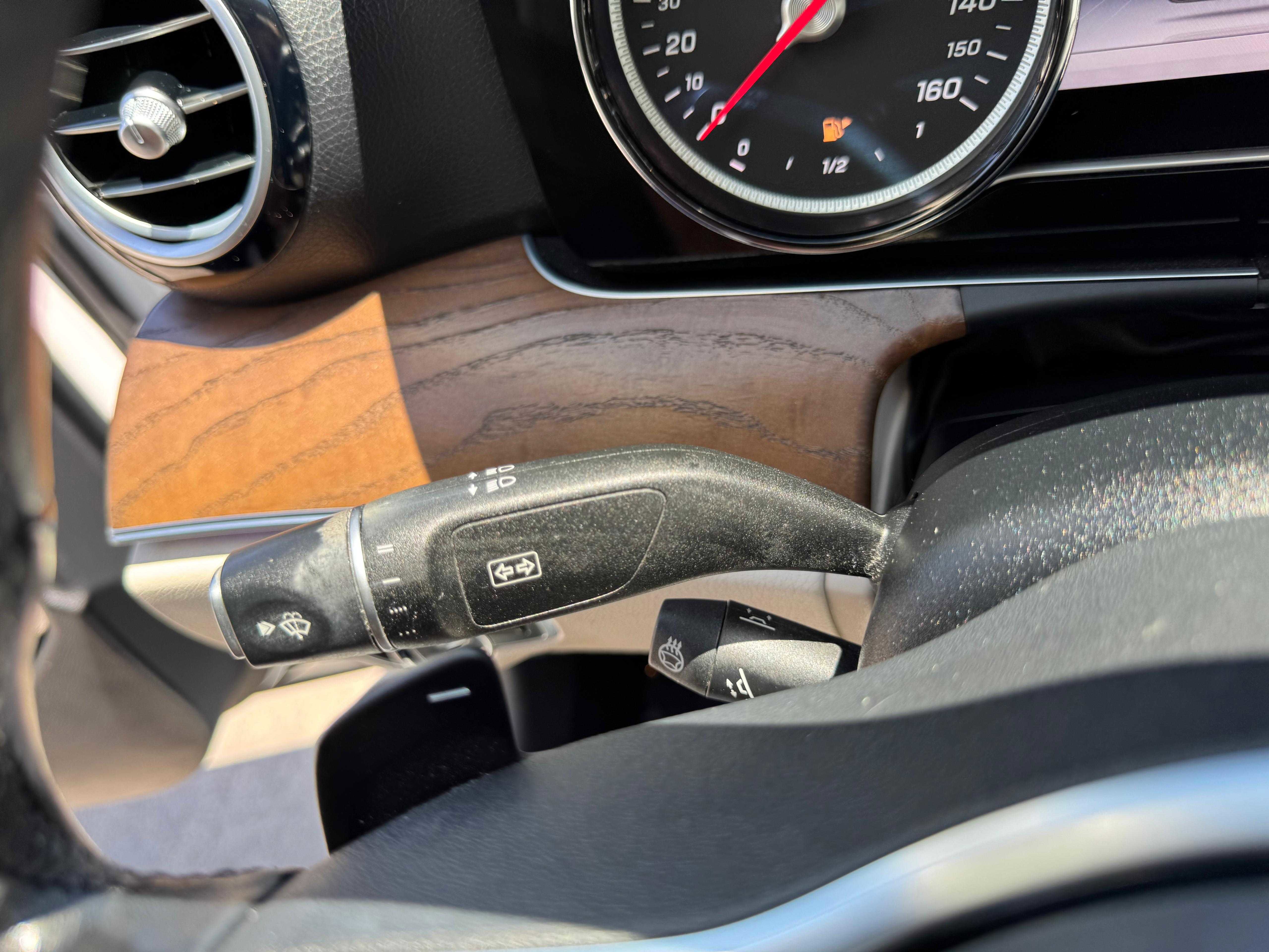 Vehicle image 69 of 72