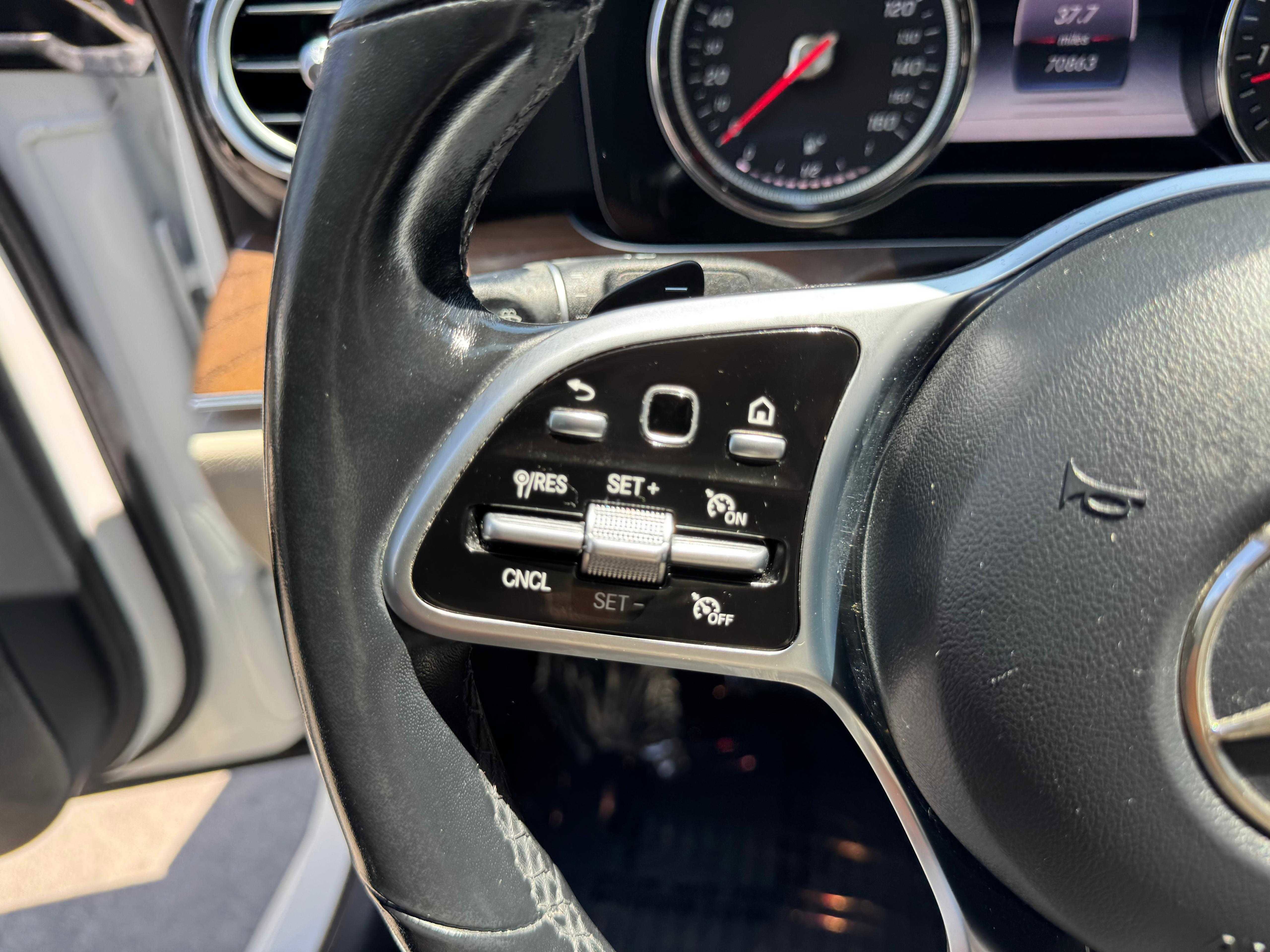 Vehicle image 35 of 72