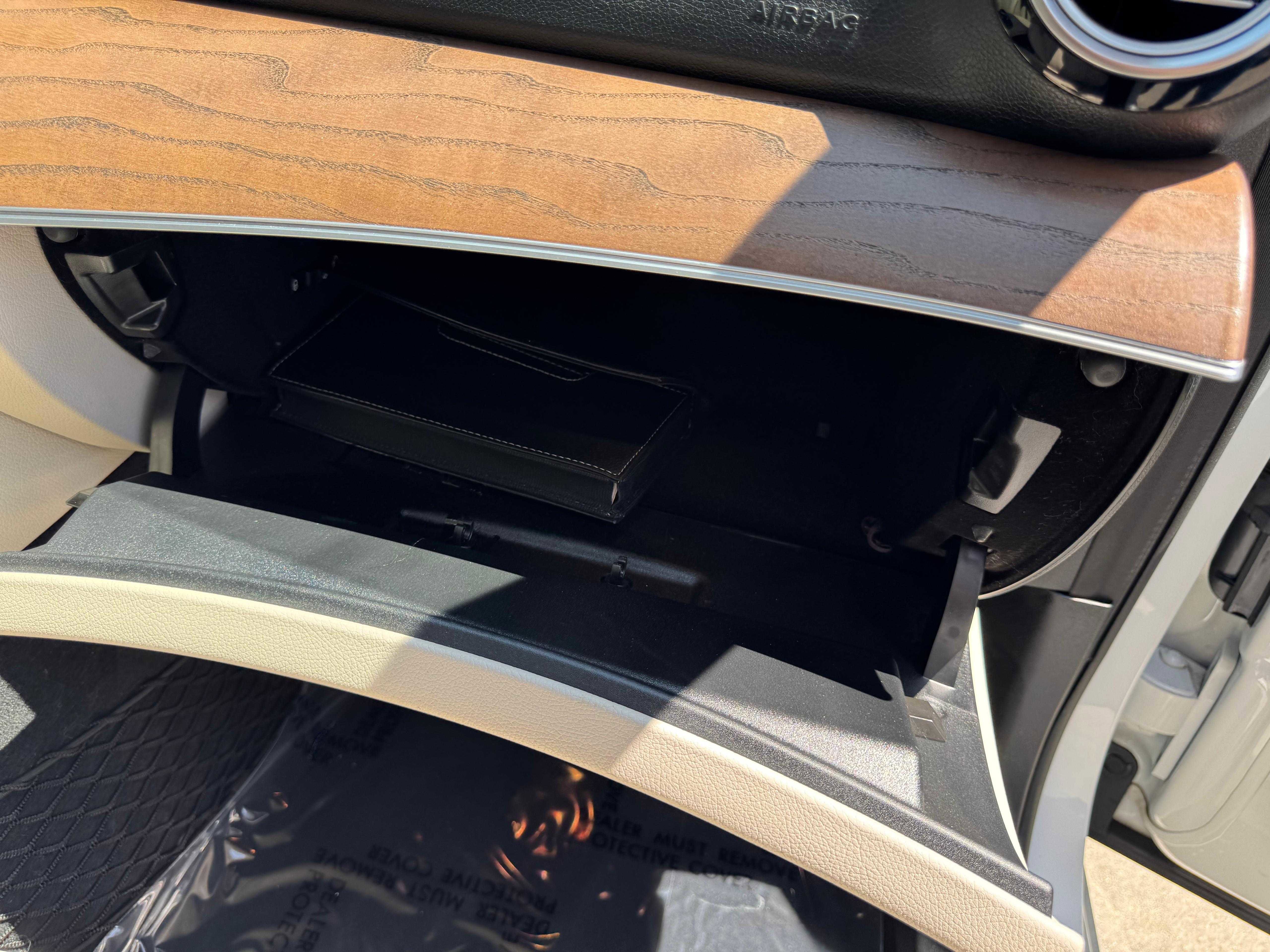 Vehicle image 64 of 72
