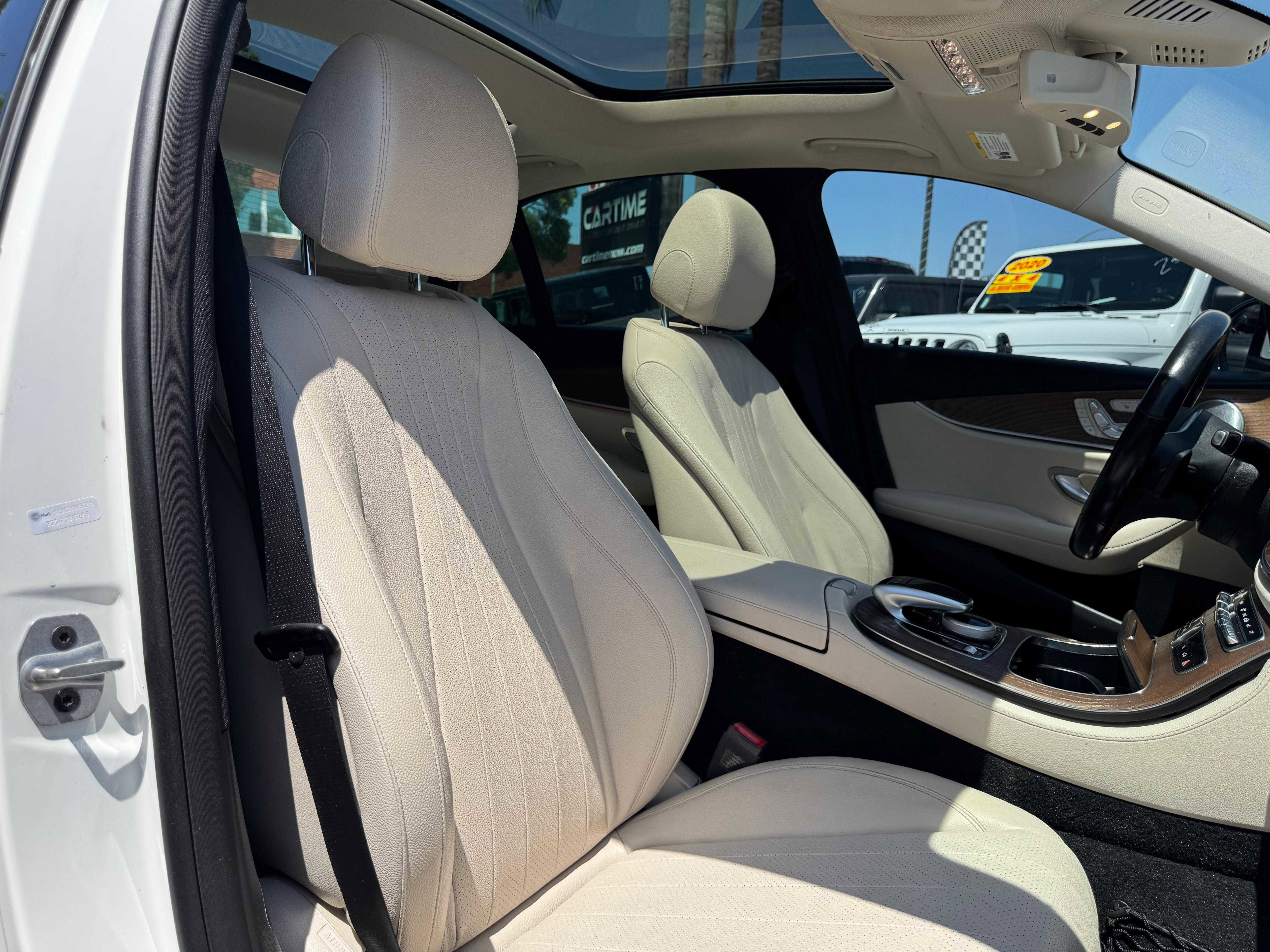 Vehicle image 24 of 72