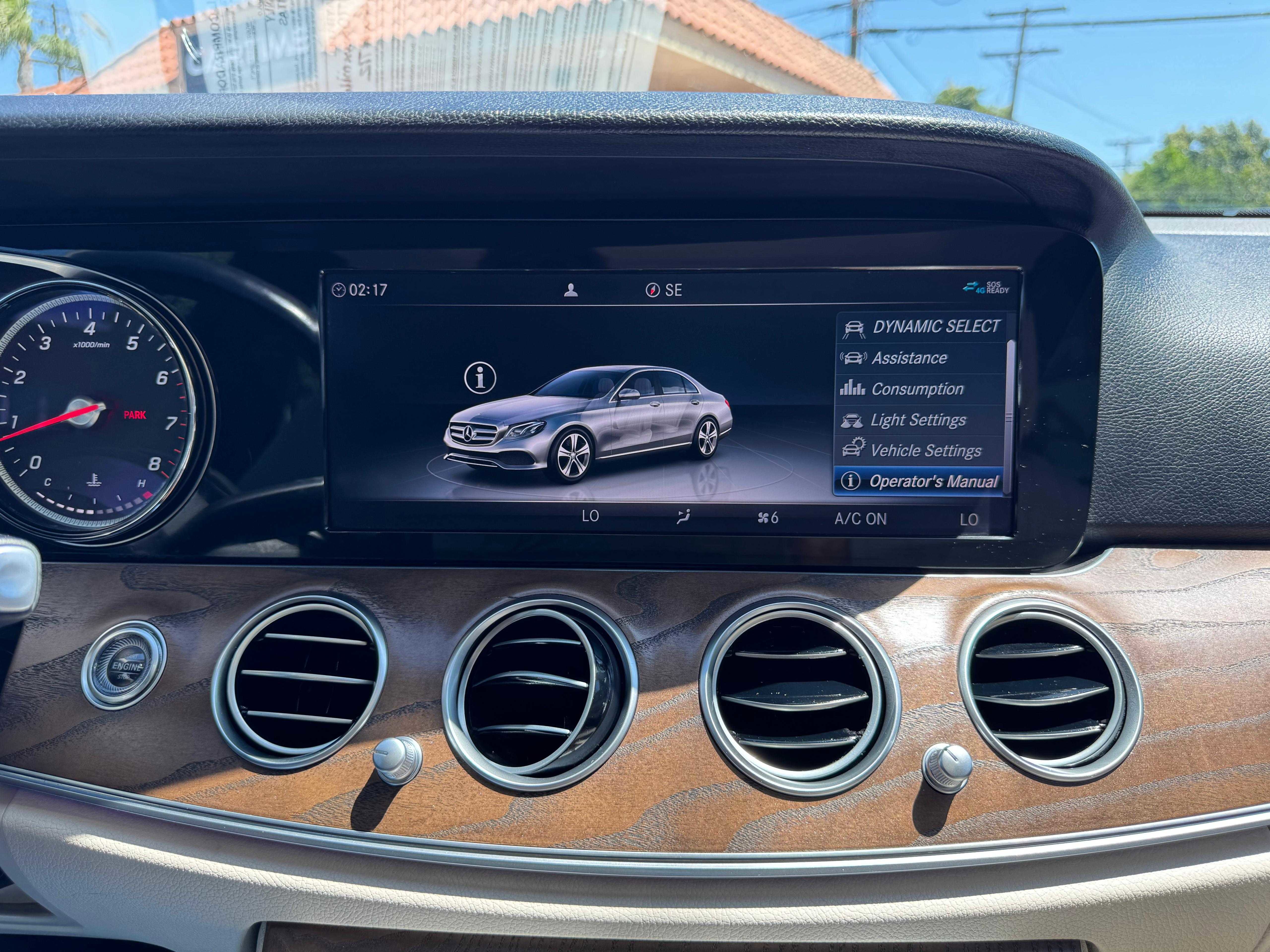 Vehicle image 41 of 72