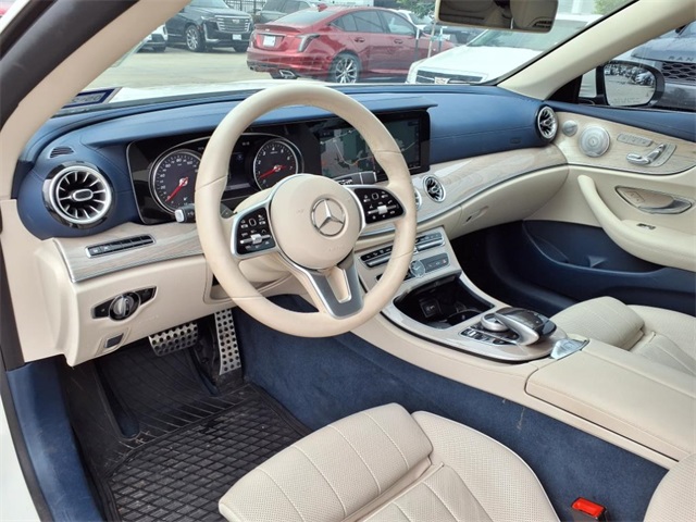 Vehicle image 9 of 25