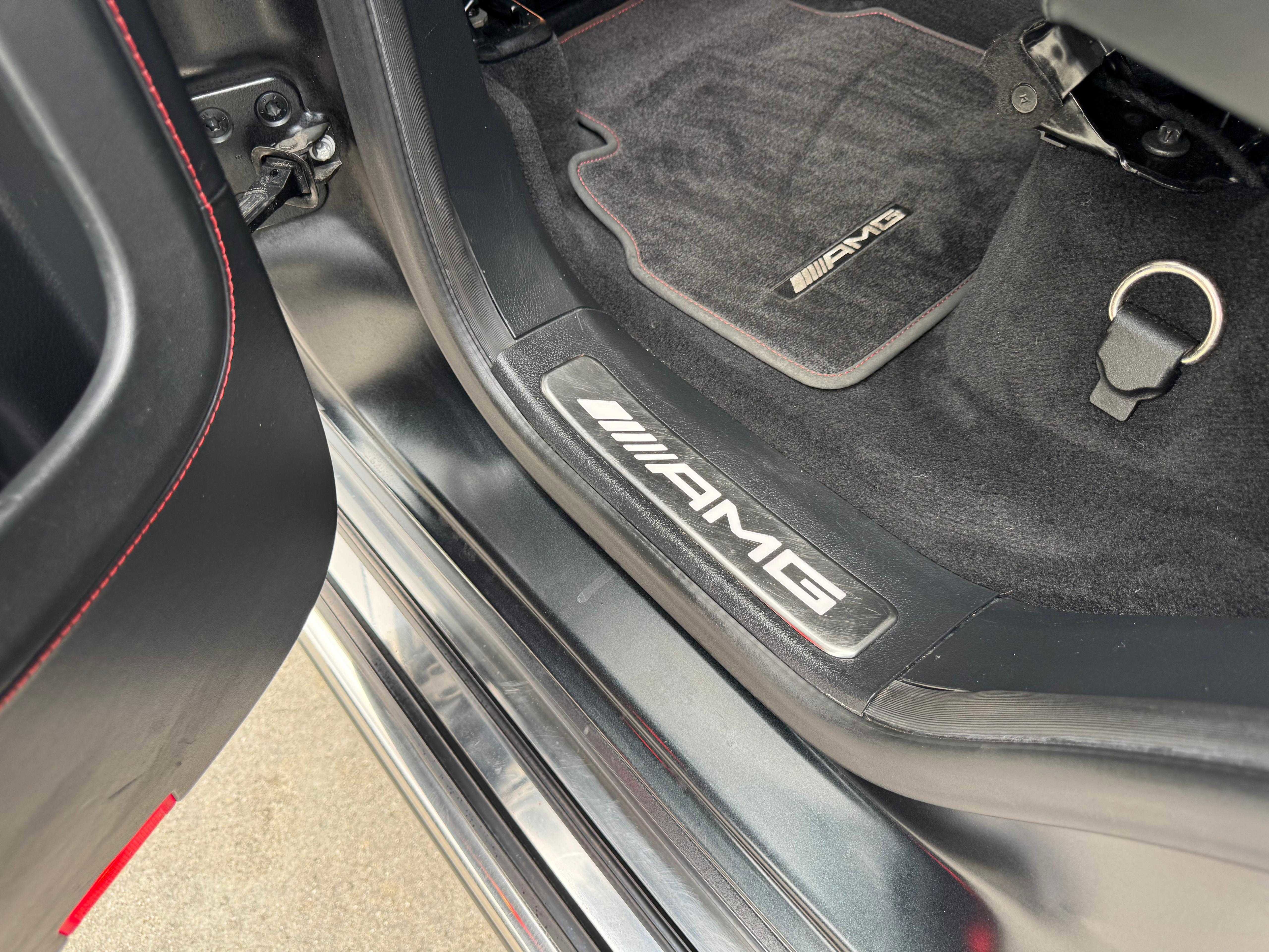 Vehicle image 56 of 187