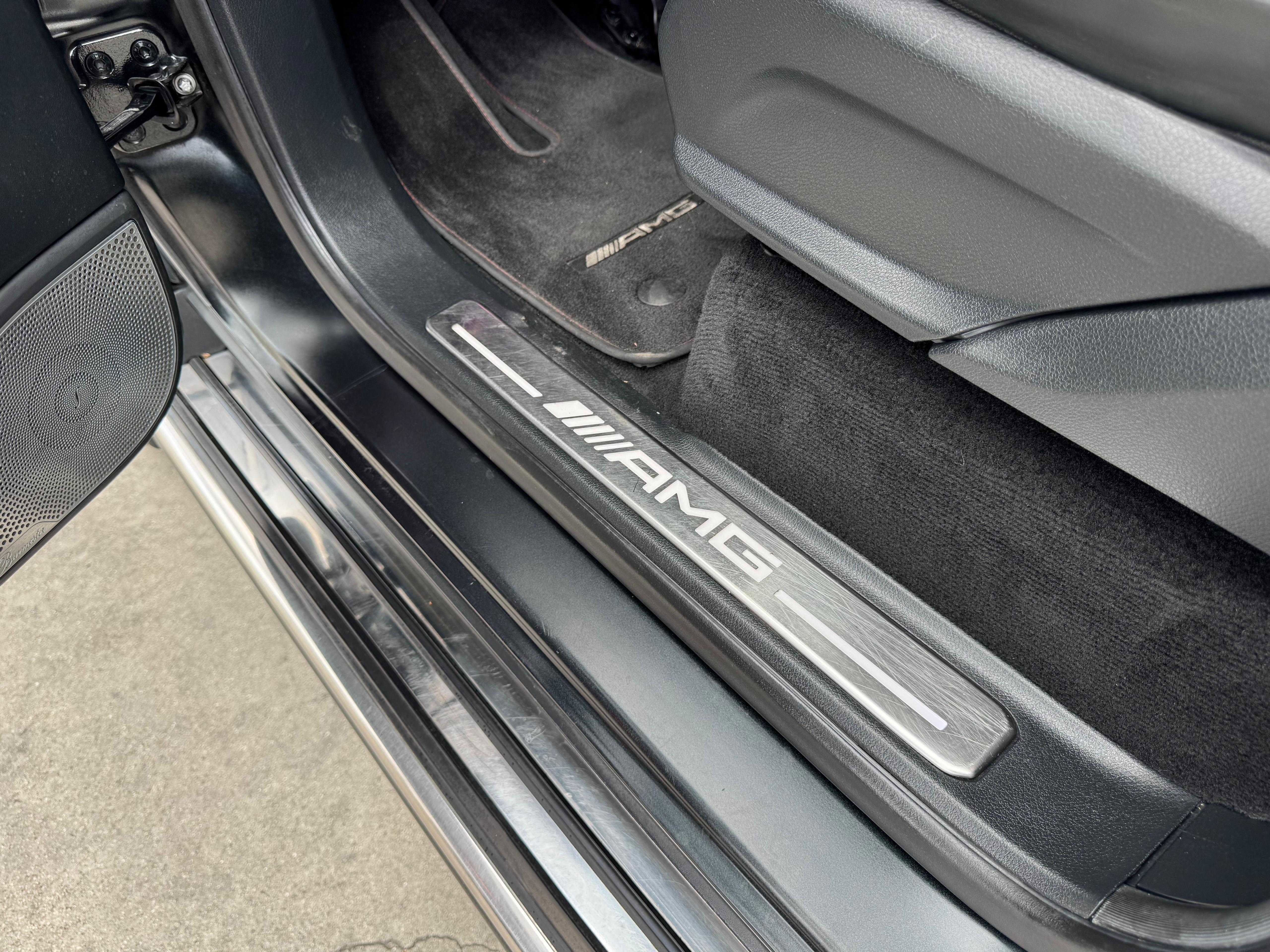 Vehicle image 43 of 187