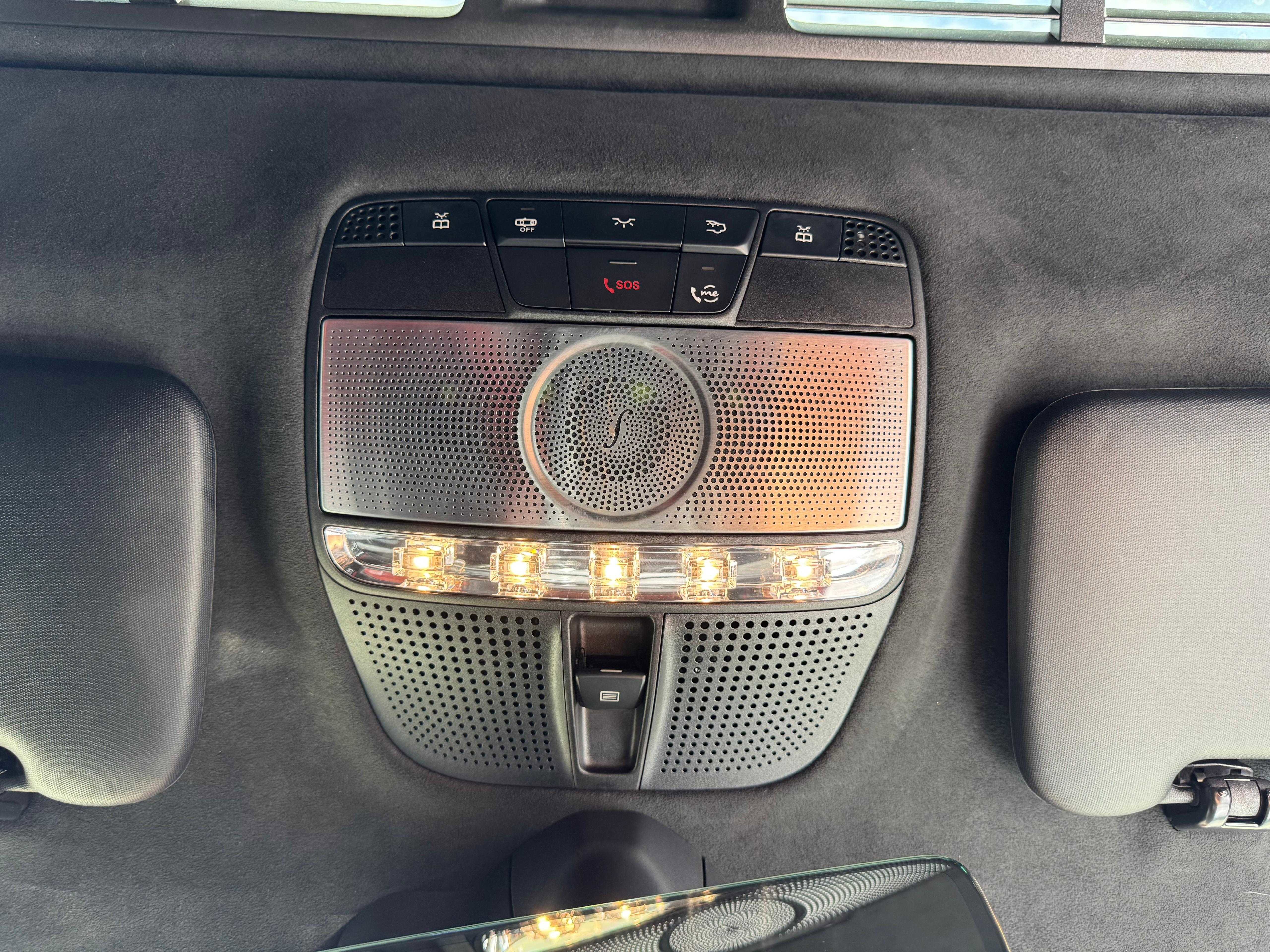 Vehicle image 82 of 187
