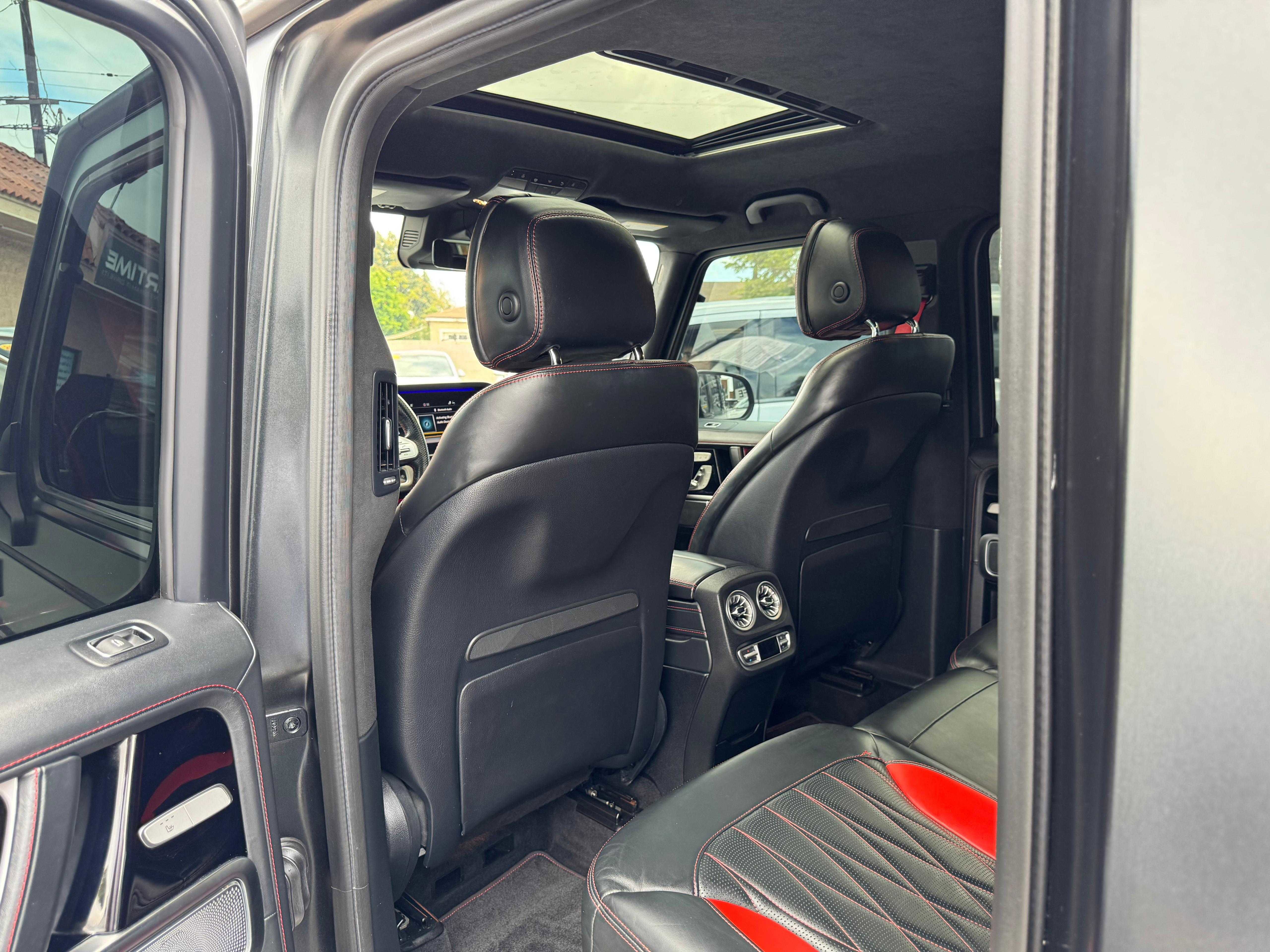 Vehicle image 54 of 187