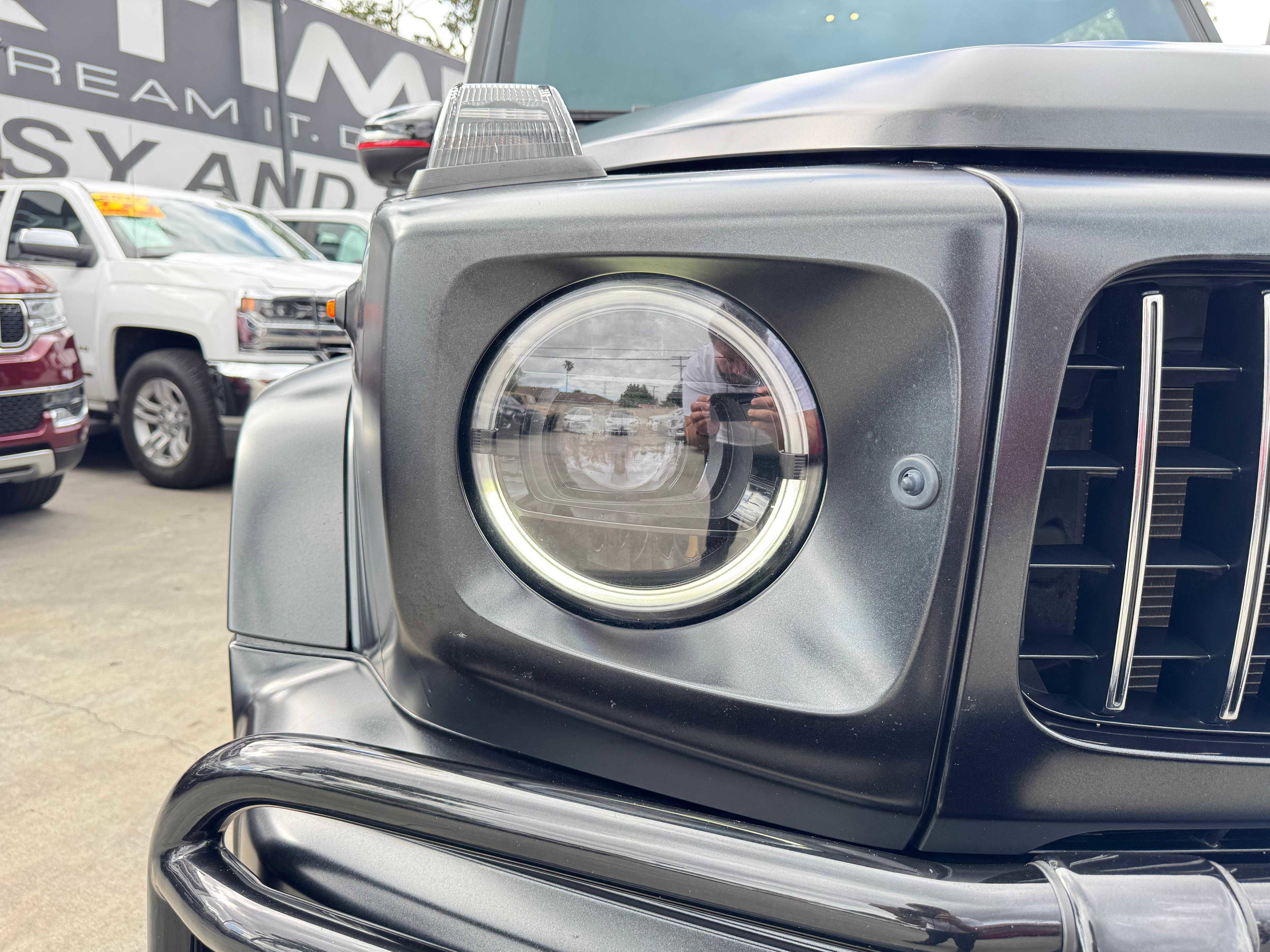 Vehicle image 26 of 187