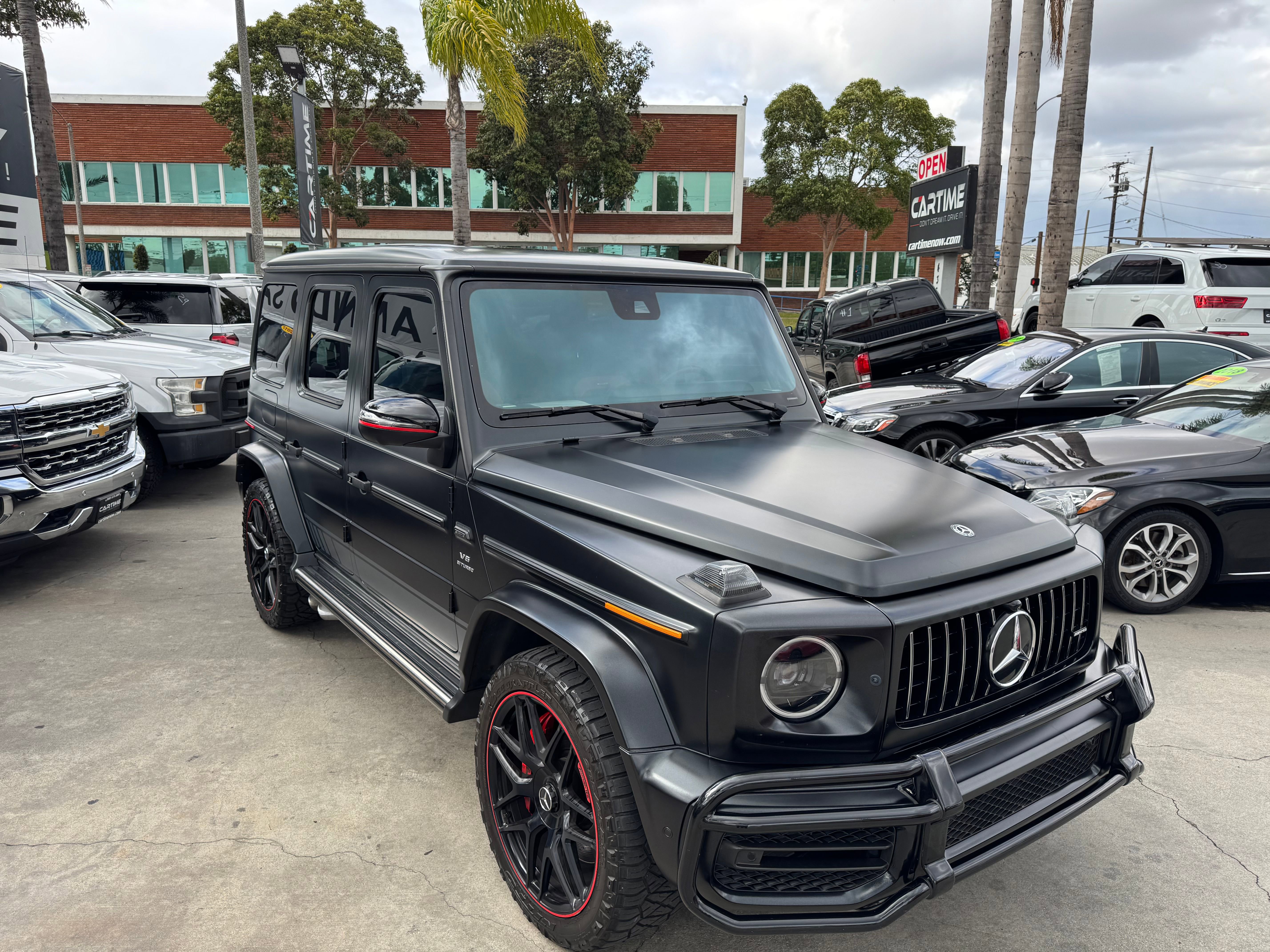 Vehicle image 4 of 187