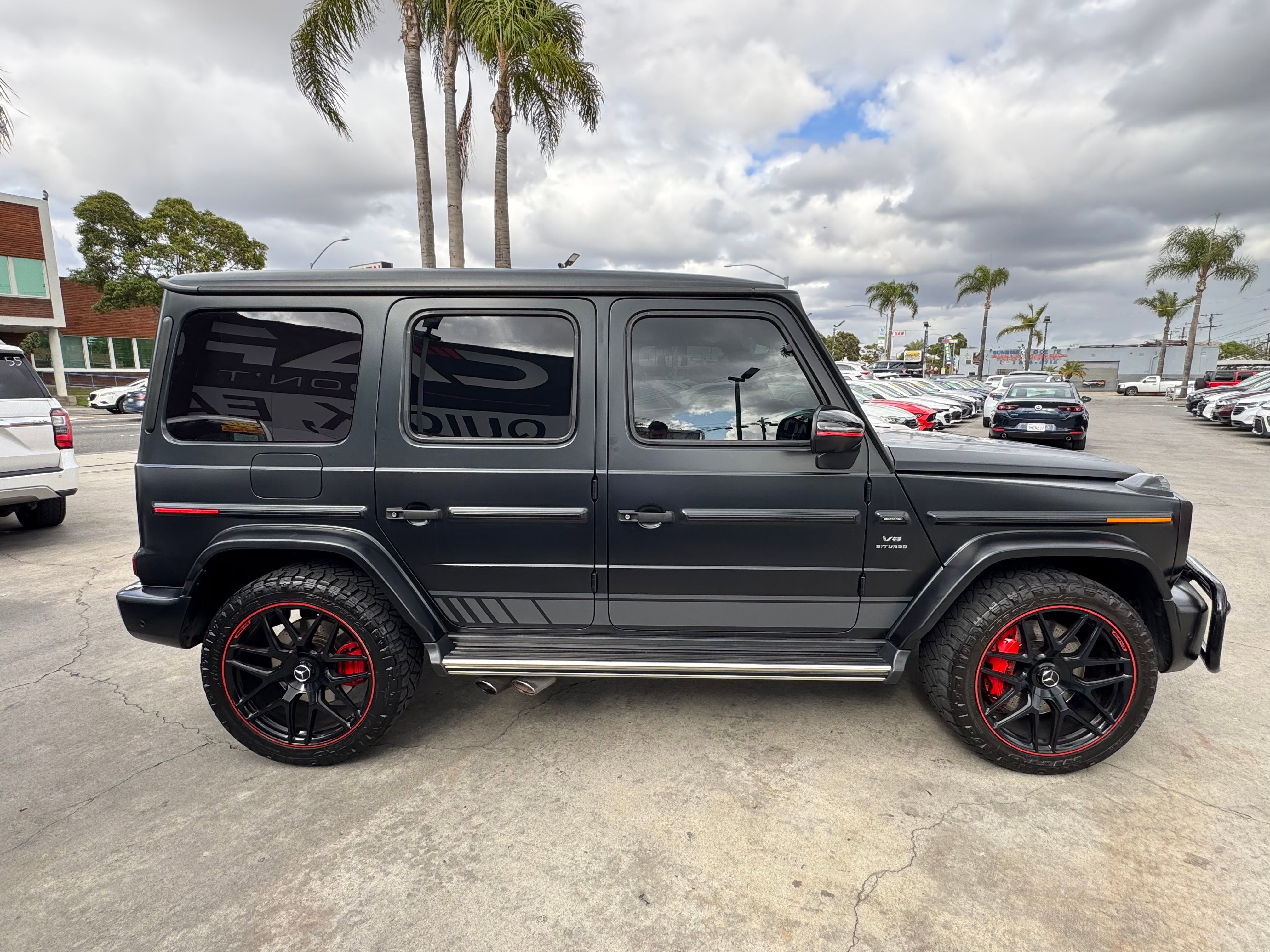 Vehicle image 5 of 187