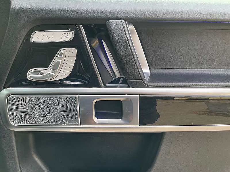 Vehicle image 16 of 50
