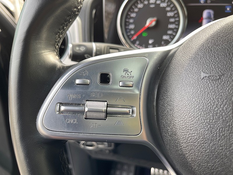 Vehicle image 47 of 50