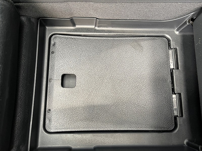 Vehicle image 25 of 50
