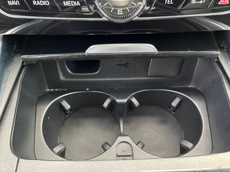Vehicle image 44 of 50