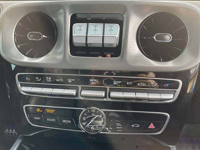 Vehicle image 20 of 50