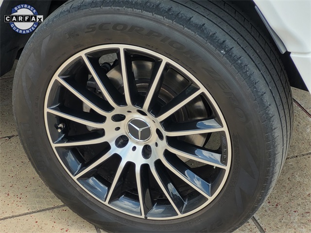 Vehicle image 10 of 46