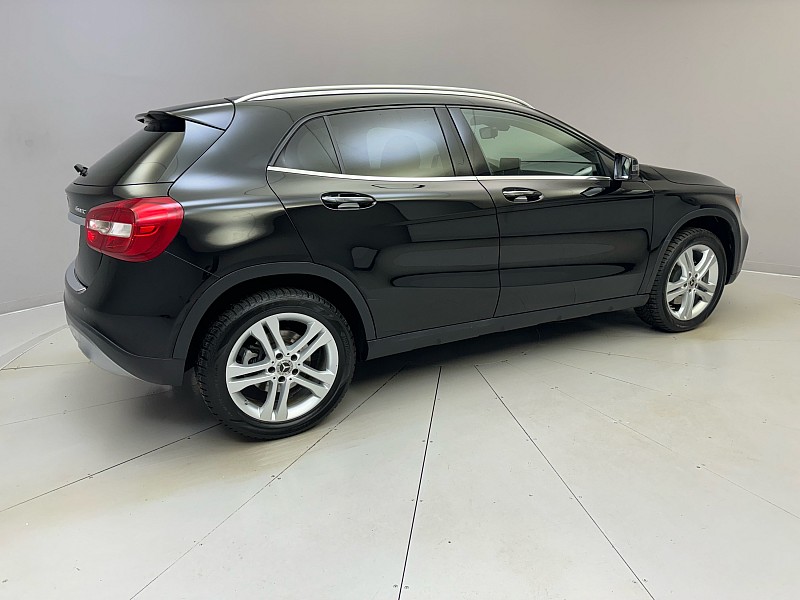 Vehicle image 5 of 40