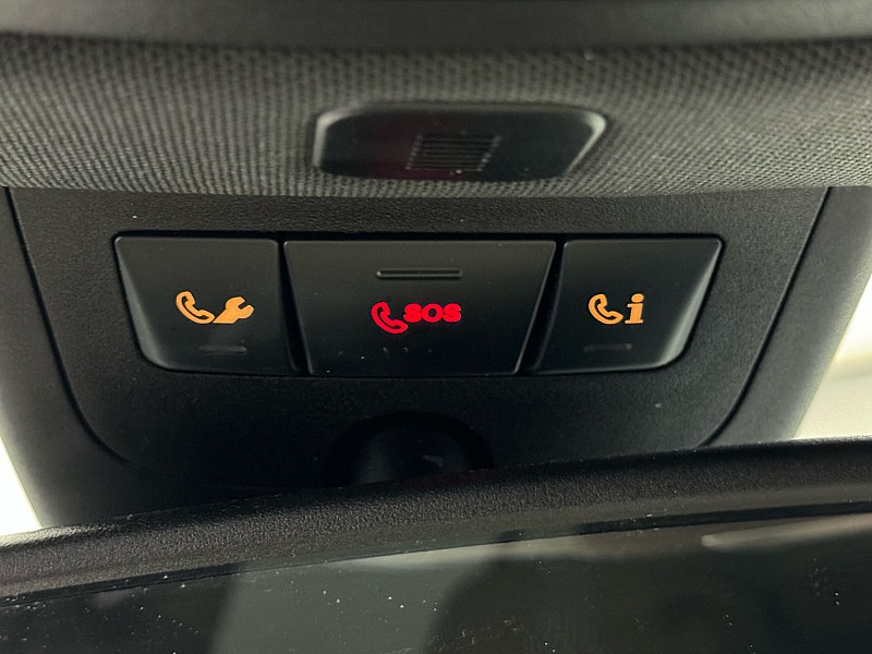 Vehicle image 31 of 40