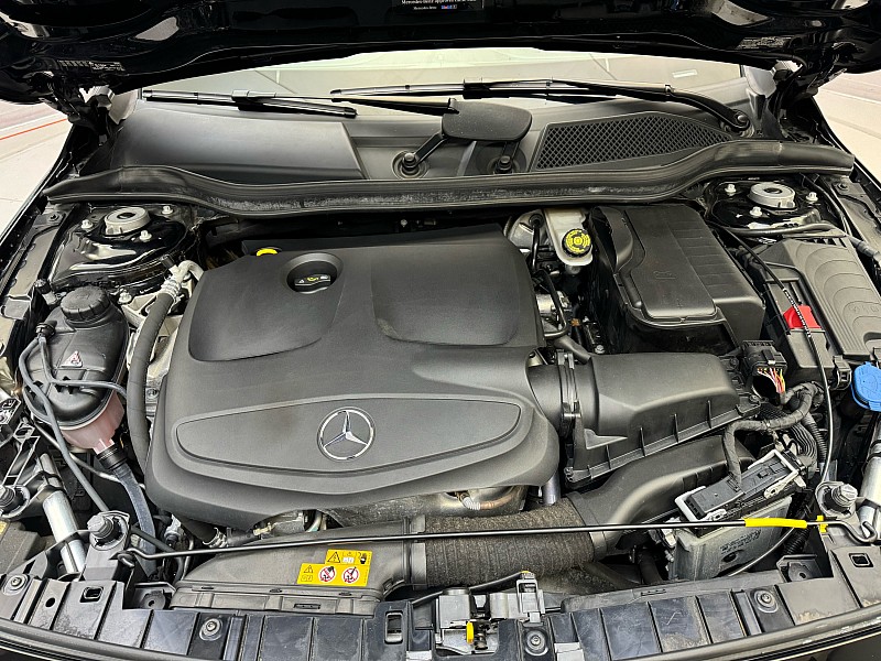 Vehicle image 10 of 40