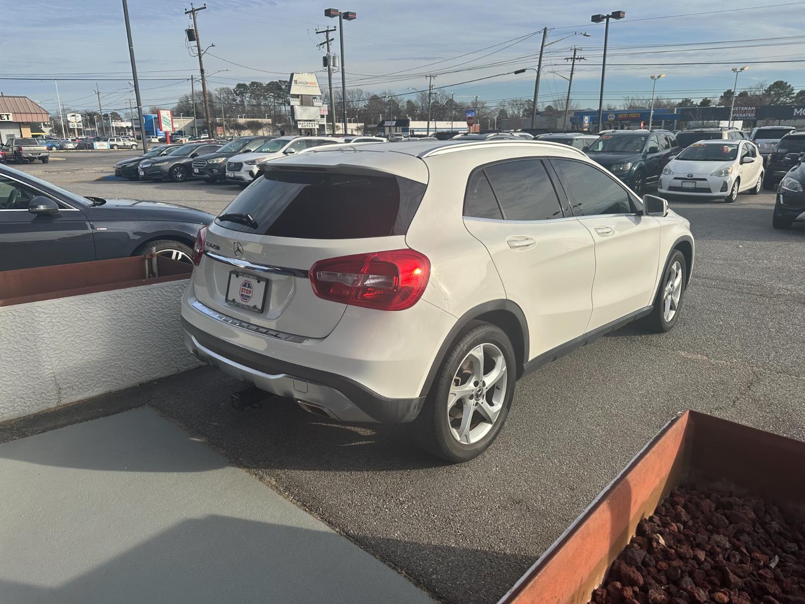 Vehicle image 6 of 28