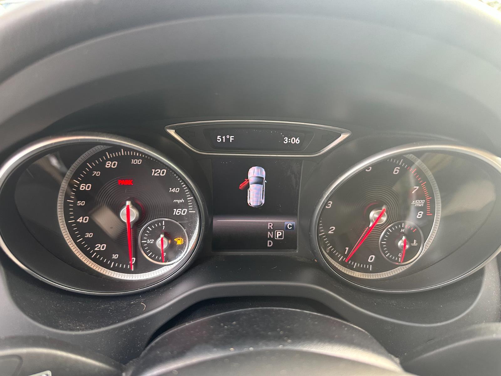 Vehicle image 17 of 28
