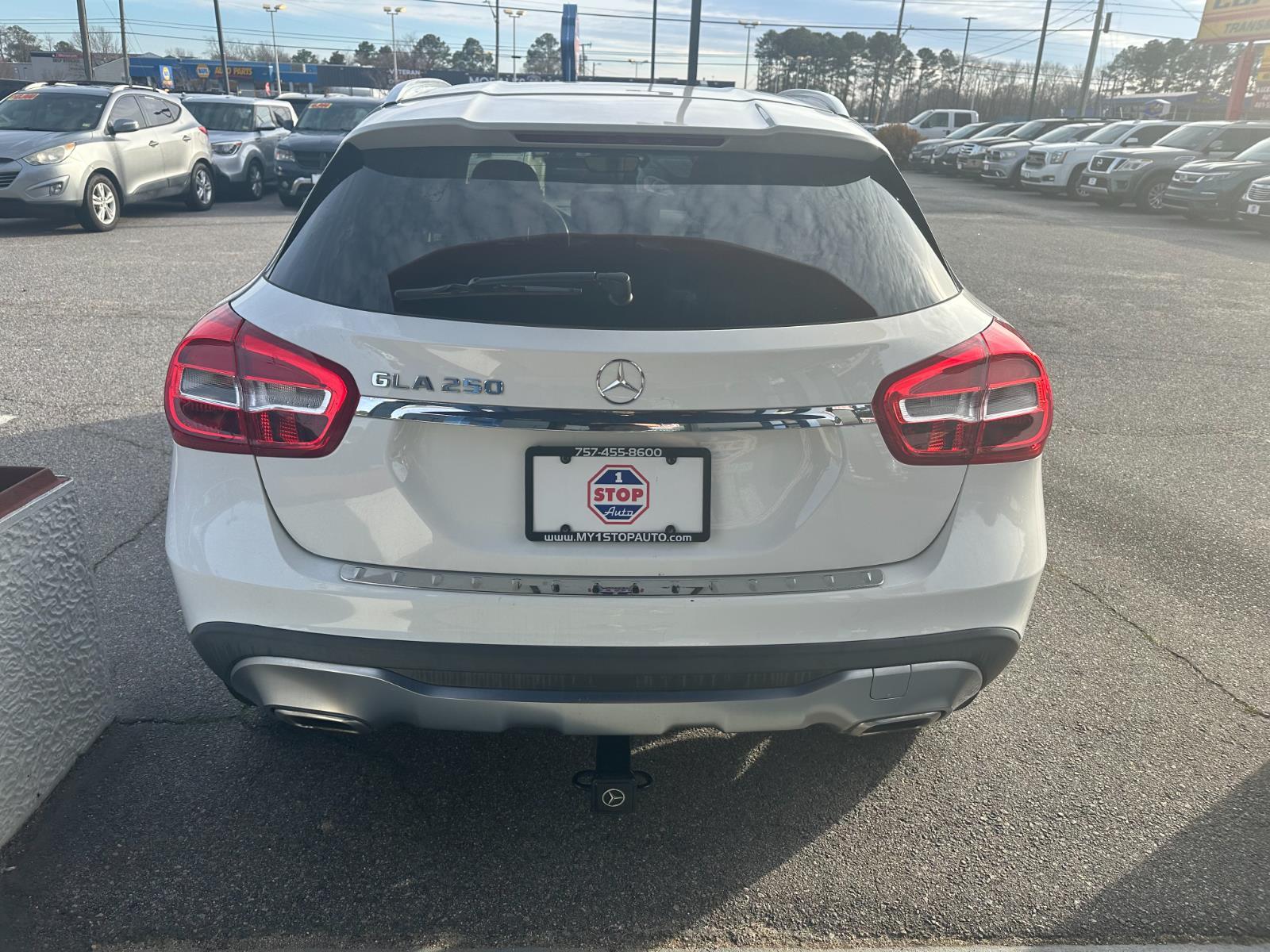 Vehicle image 7 of 28