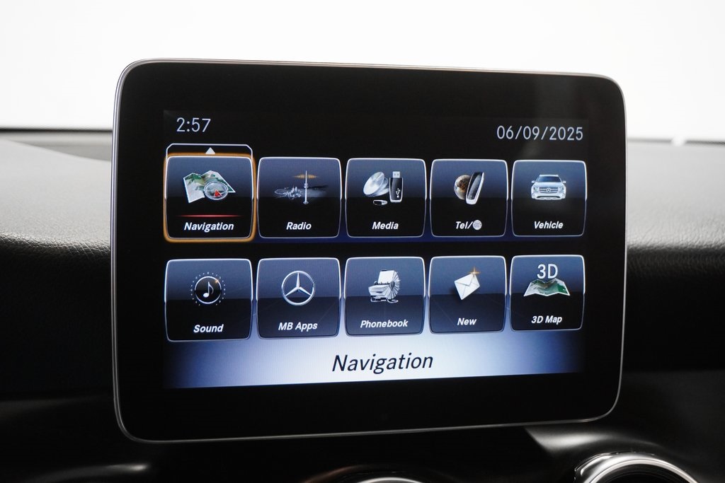 Vehicle image 28 of 33
