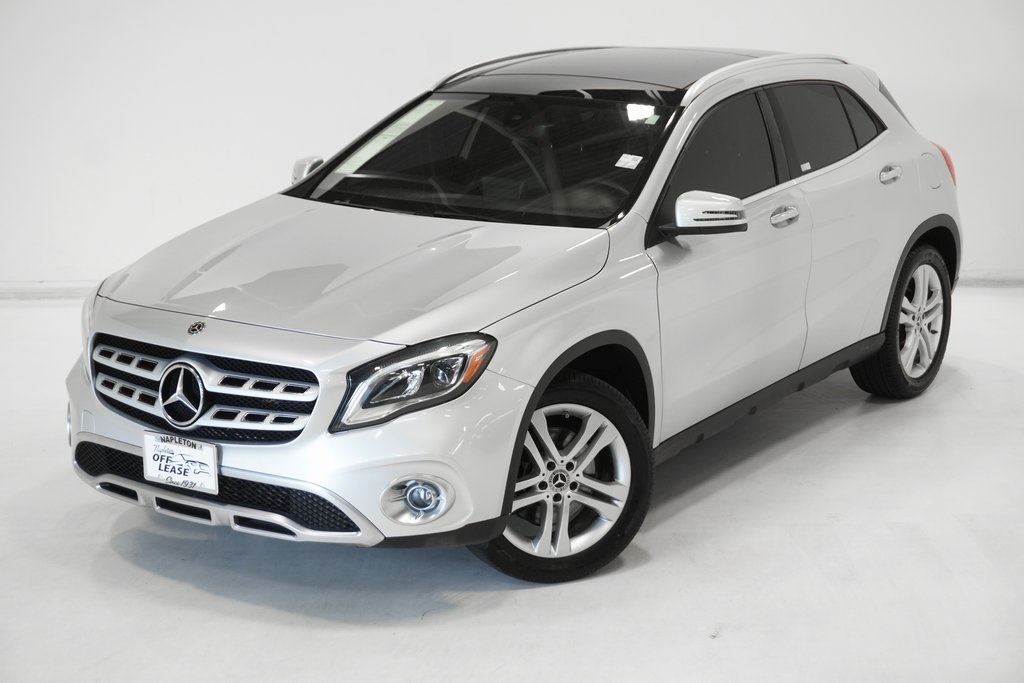 Vehicle image 2 of 33