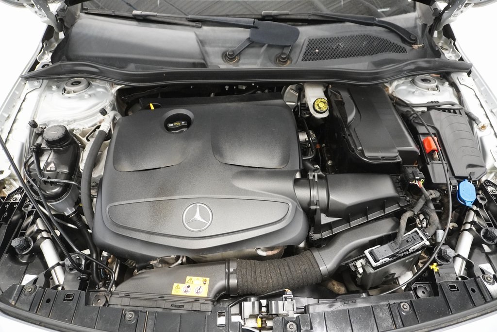 Vehicle image 10 of 33