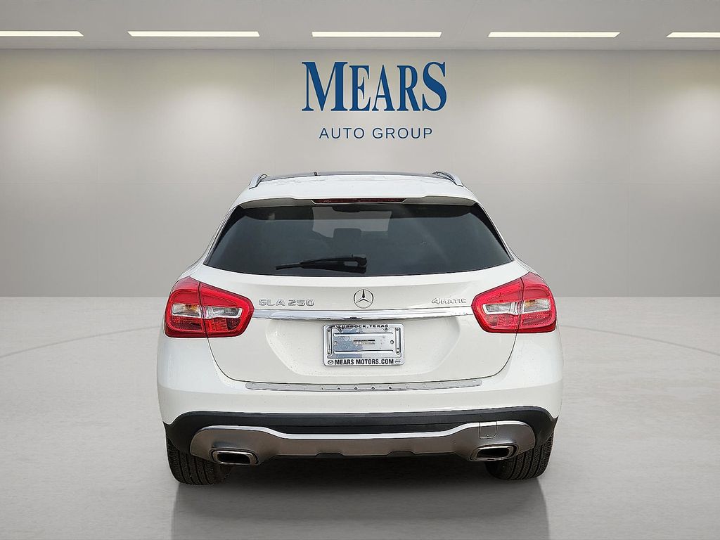 Vehicle image 6 of 30