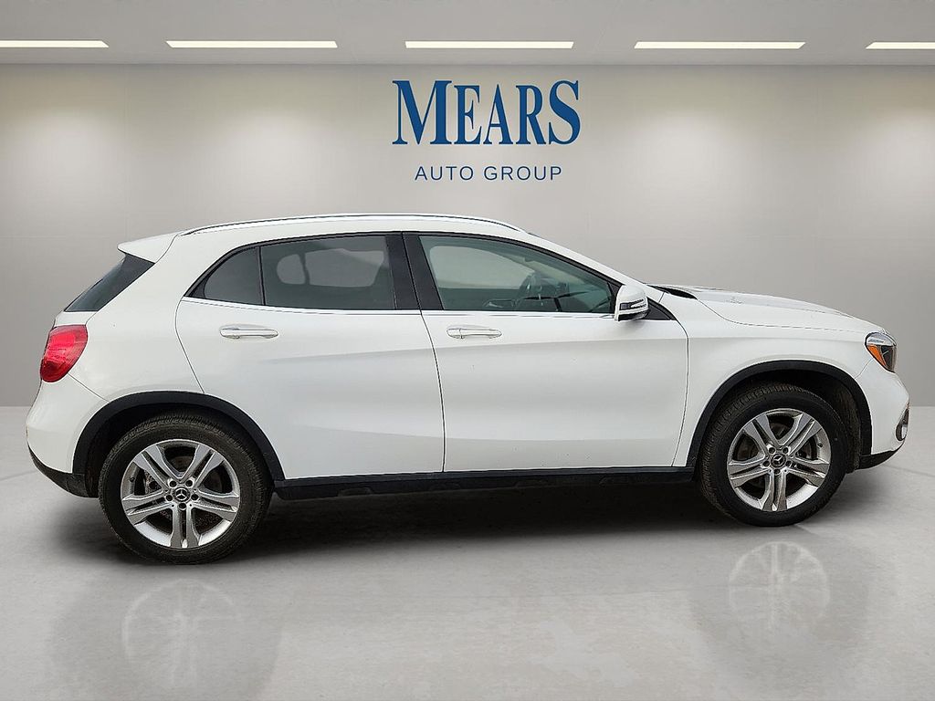 Vehicle image 4 of 30