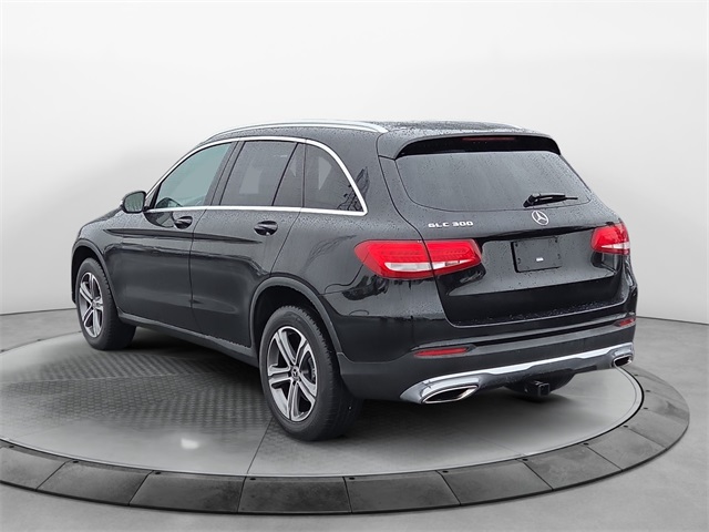 Vehicle image 7 of 10